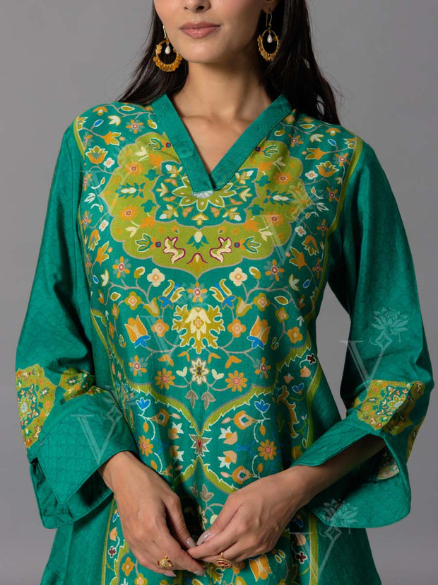 Green  Vasansi Silk Kurta And Pant Set