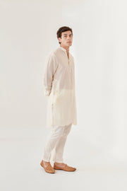 Off White Ganganagery Kurta For Men