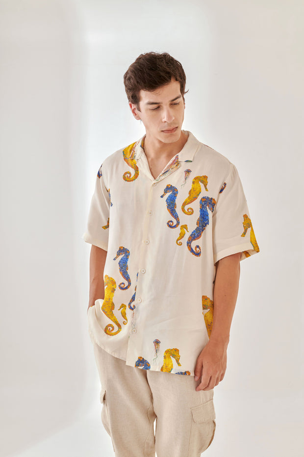 Seahorse White Oversize Hawaiian Collar Shirt