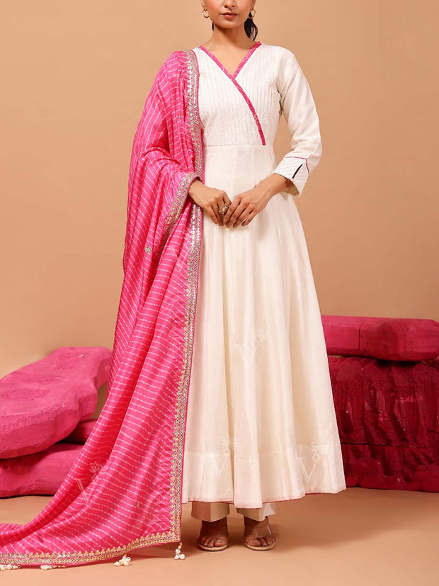 DD28, MTO, U2, Off White , Chanderi , Anarkali Suit , Pink , Mothda Dupatta , chanderi suit set , suit set , leheriya 