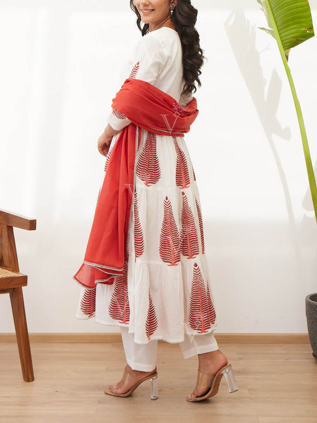 White And Red Cotton Printed Suit Set