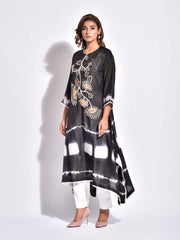 Black Embroidred Kurta Set