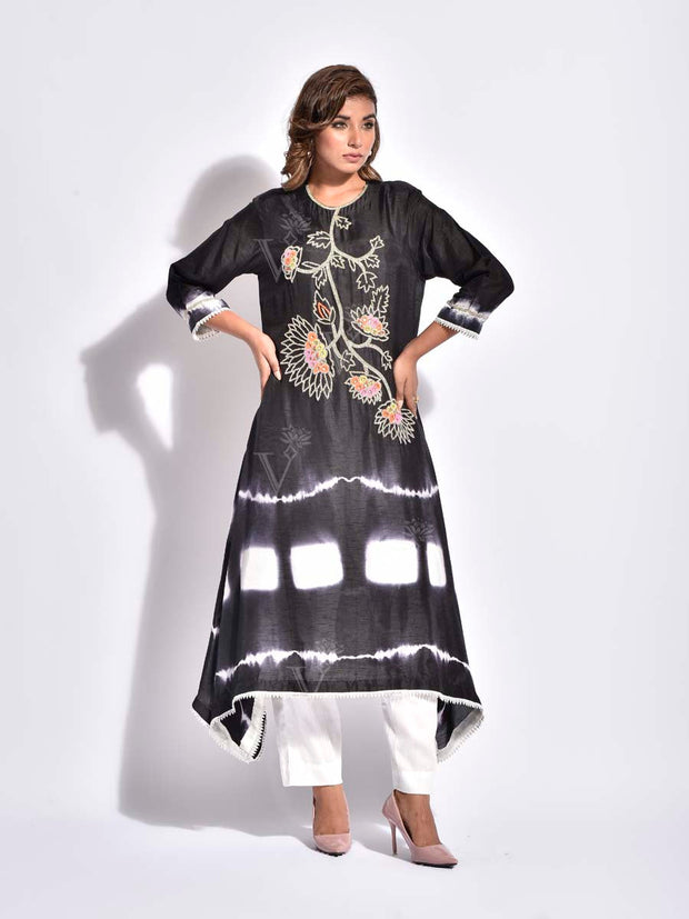 Black Embroidred Kurta Set