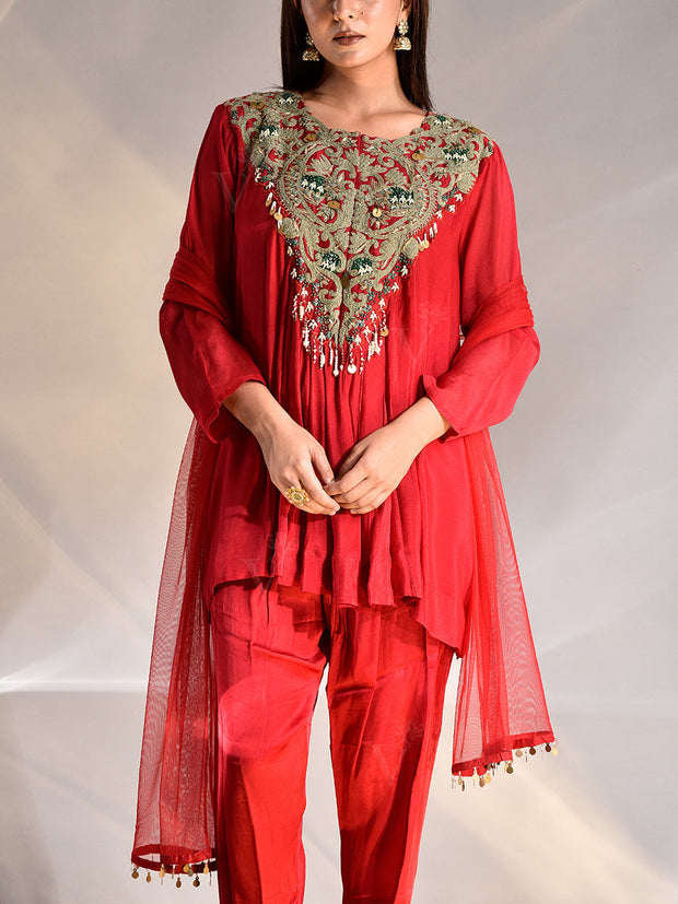 Red Wrinkle Crepe Embroidered Suit Set