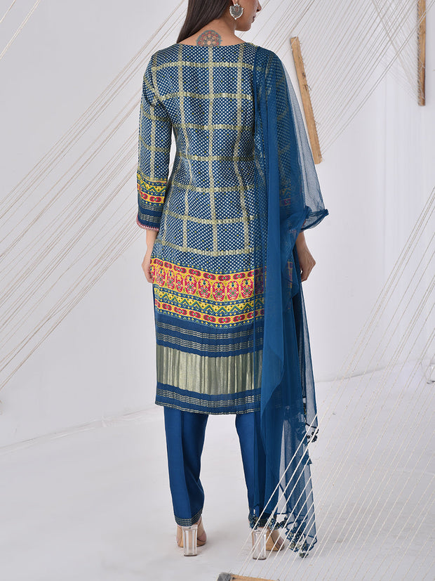 Blue Bhandej Emroidered Suit Set