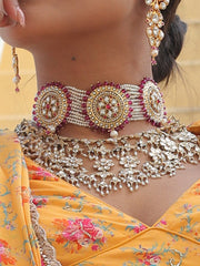 Ruhani Choker