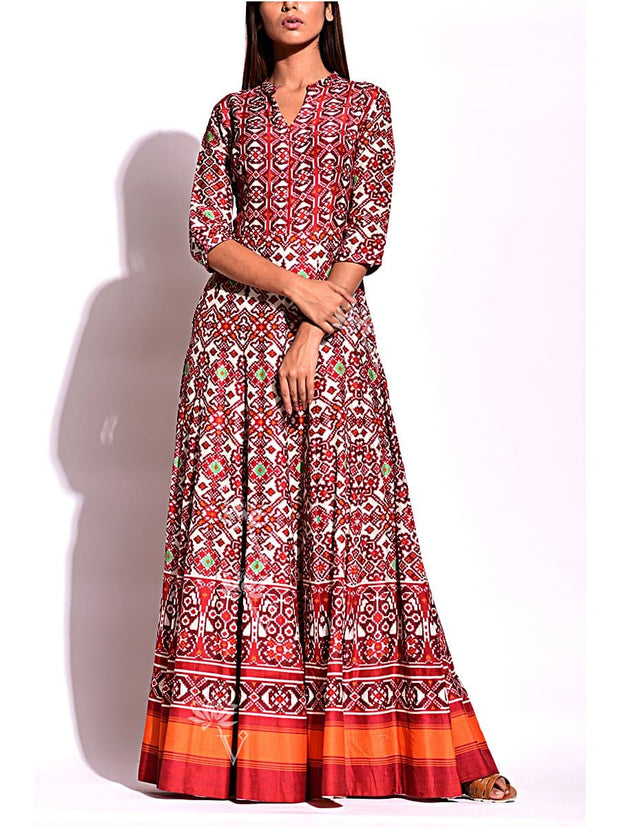 CLASSIC, DD28, Deep red, FESTIVAL, FESTIVE, Gown, IKAT, KALAMKARI, LONG GOWN, Long Kurti, MTO, Patola, Patola Prints, Red, VASANSI SILK, VINTAGE, VK, WHITE, bestseller